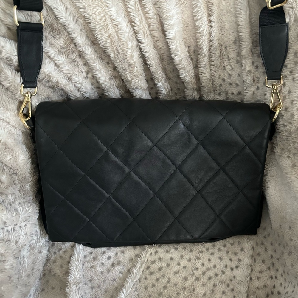 Claudia Firenze Elegant Genuine Leather Black Crossbody Bag